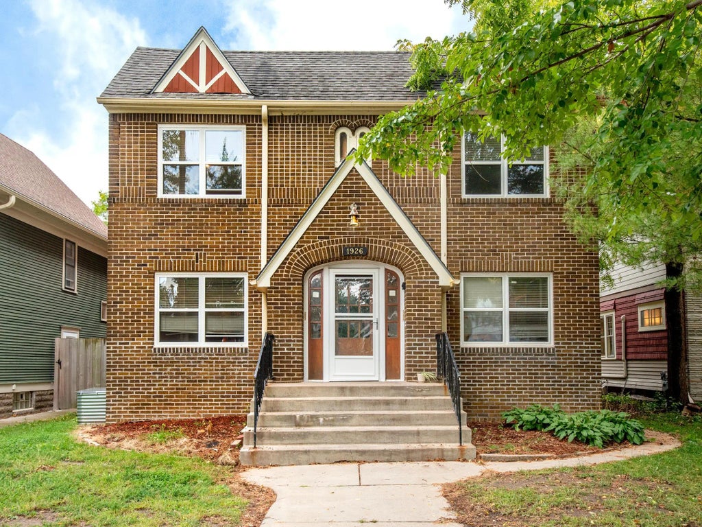 1926 Grand Avenue, St Paul