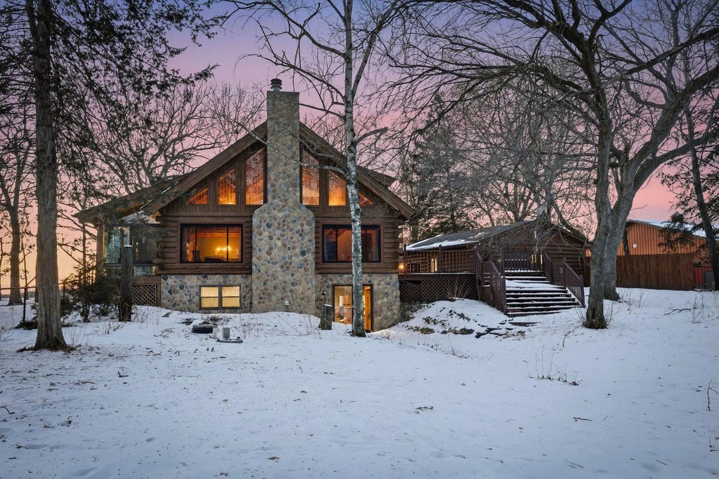 12998 Maxwell Road, Chisago City