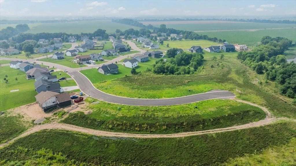 7993 Hunter Lake Drive, Clear Lake