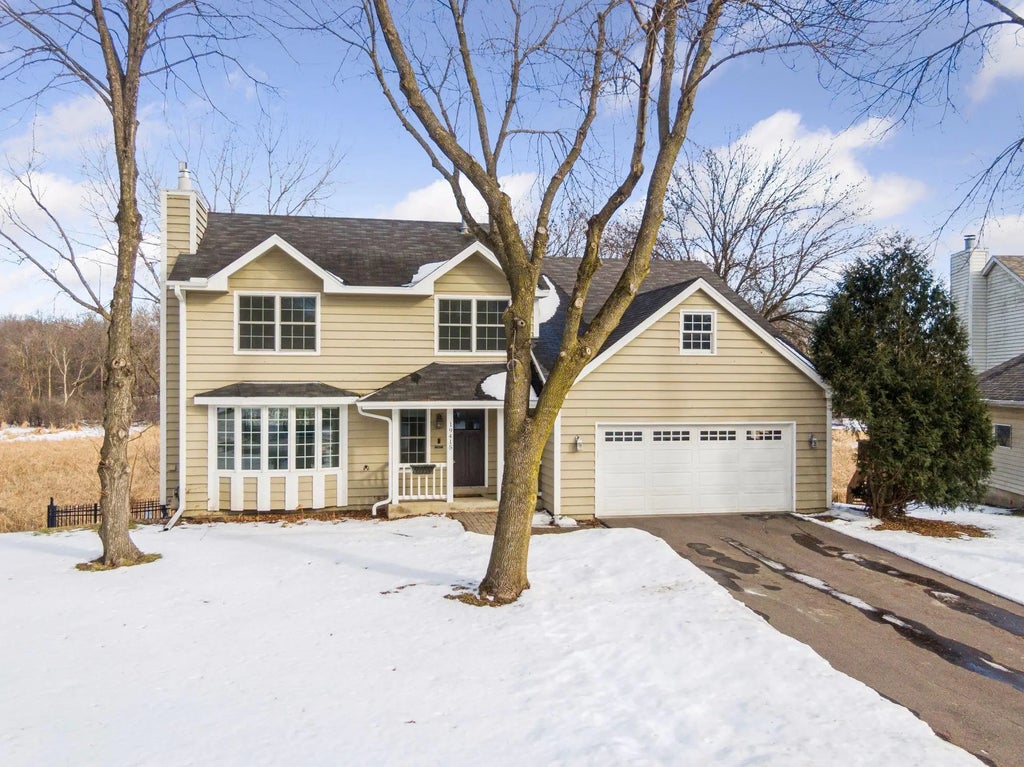 19415 Vine Ridge Road, Excelsior