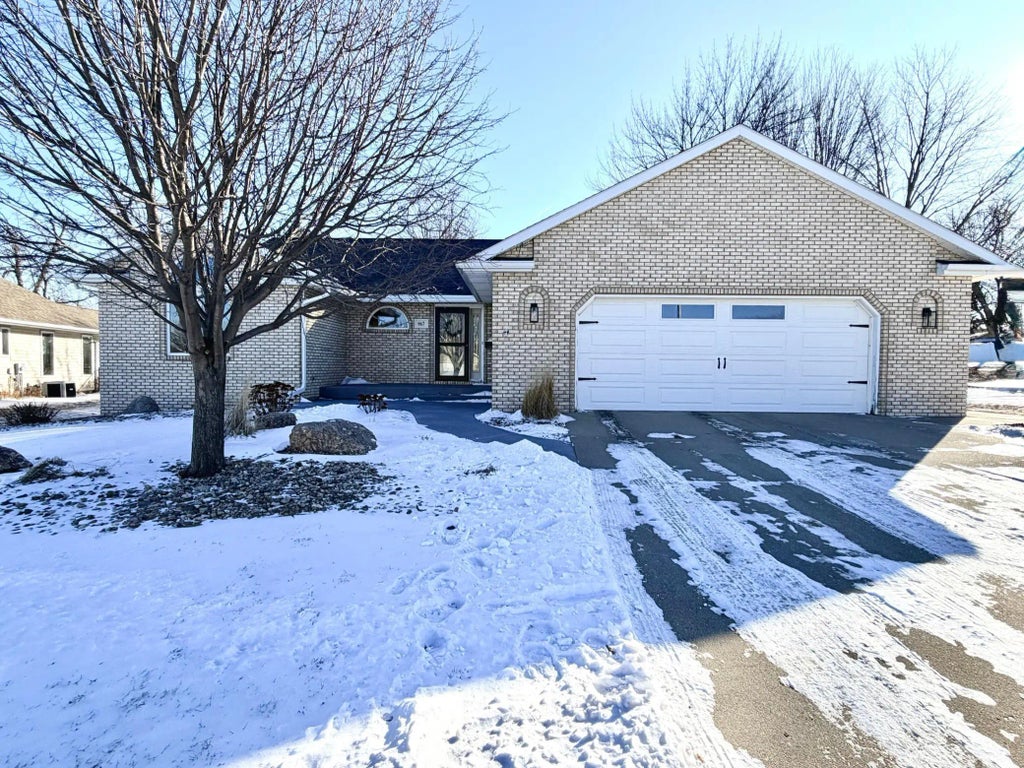 867 Briarwood Drive, Worthington