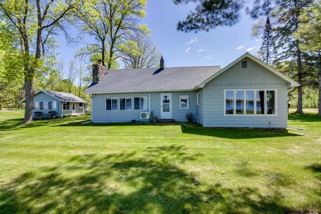 4055 Forseman Point Drive Nw, Hackensack