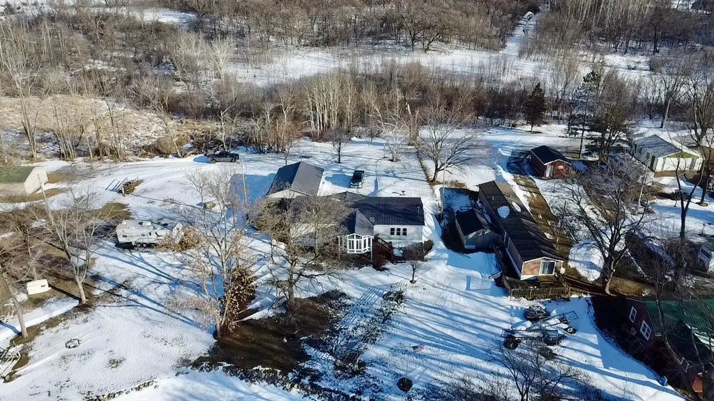 30319 208th Avenue, Glenwood