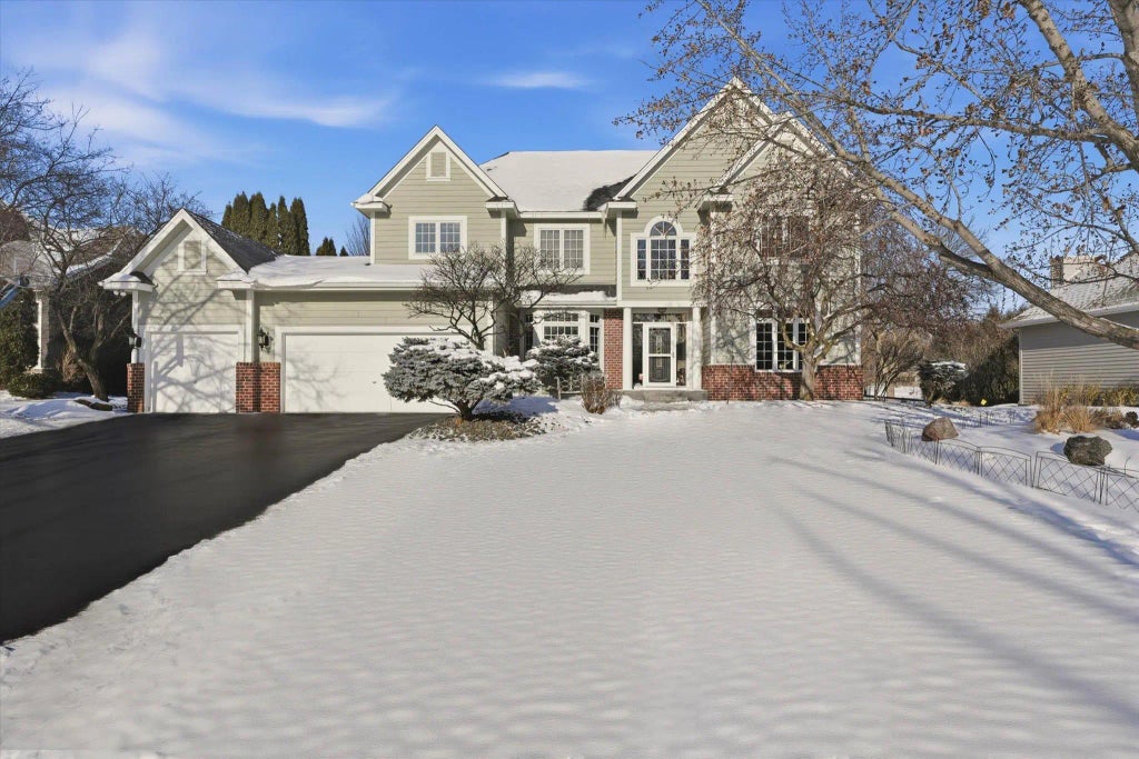 18566 Magenta Bay, Eden Prairie