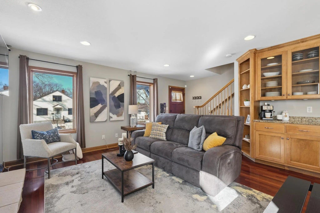 4145 Monroe Street Ne, Minneapolis