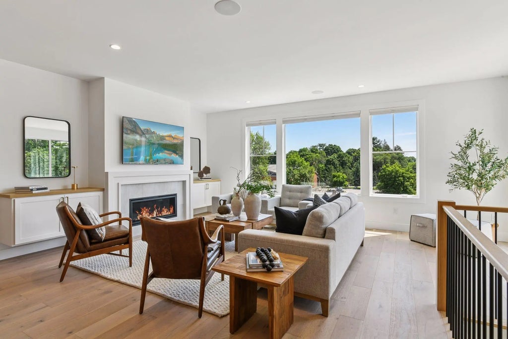 5635 Buffington Lane, Shorewood