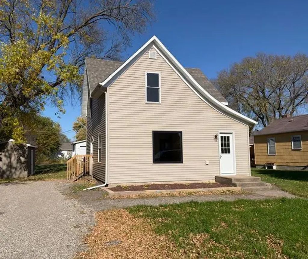 515 E Spring Street, Redwood Falls