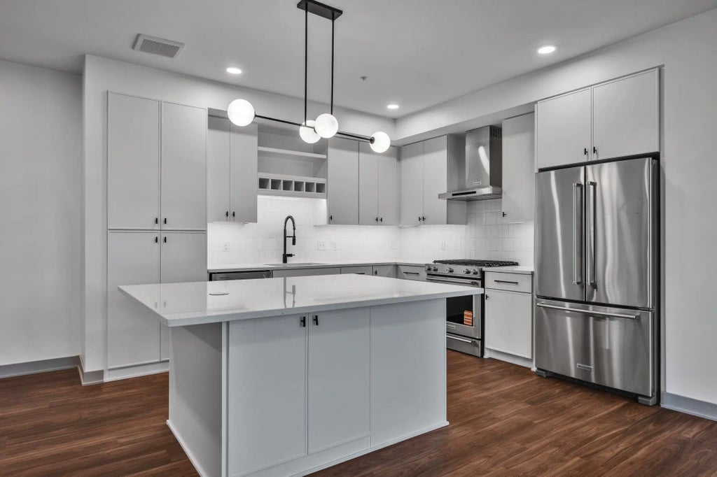 640 Wisconsin Avenue N 318, Golden Valley