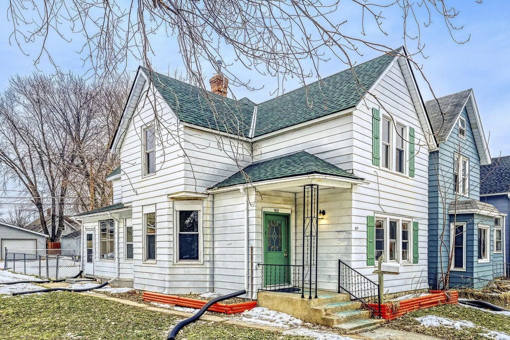 911 Sims Avenue, Saint Paul