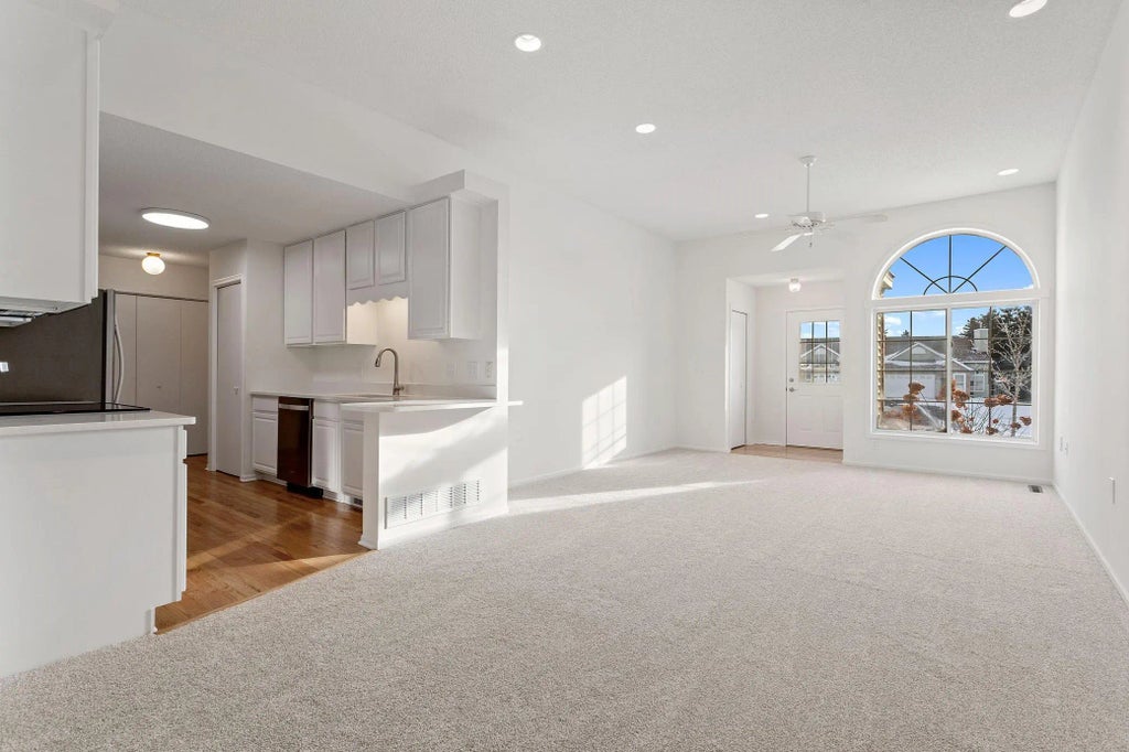 7854 Taylor Street Ne, Spring Lake Park