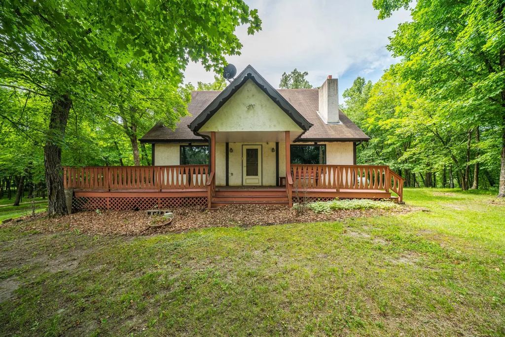 33820 County Highway 34, Ogema