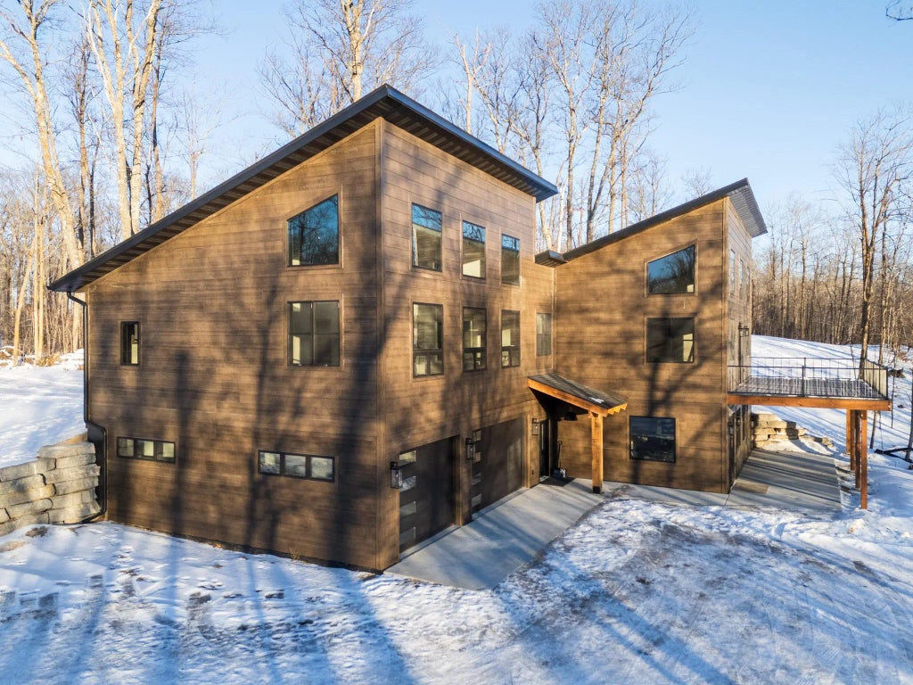 30167 Nicholas Street, Grand Rapids