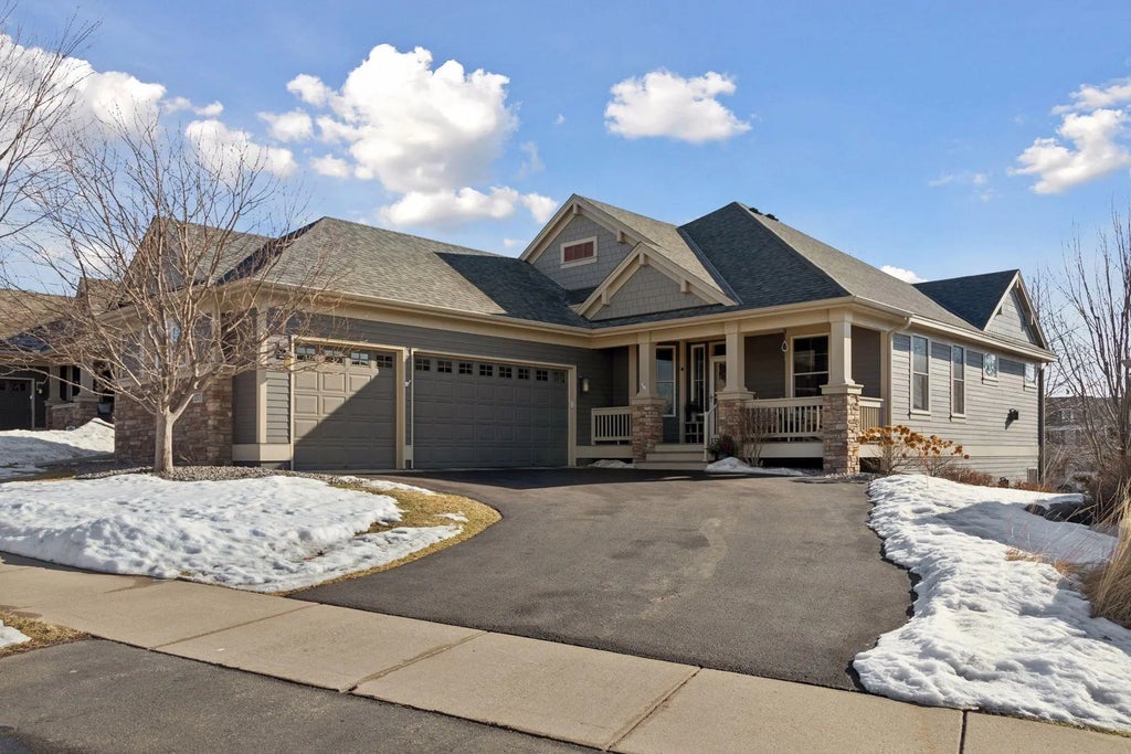 1371 Palisade Path, Woodbury
