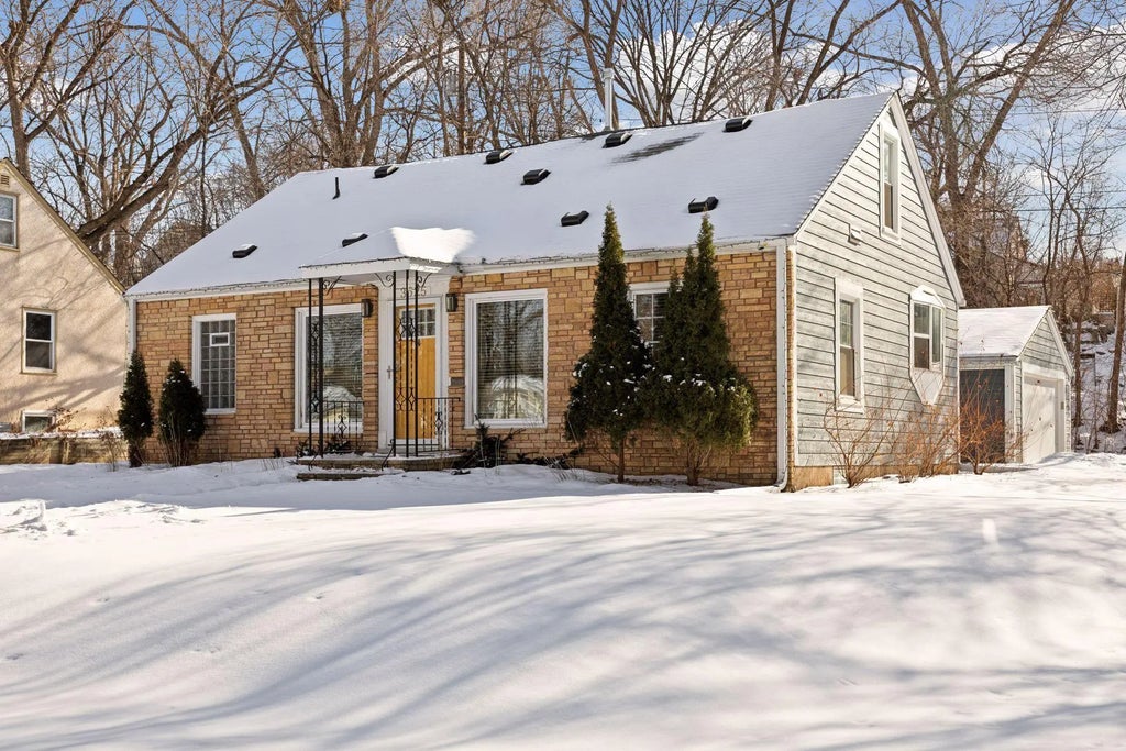 3525 30th Avenue N, Robbinsdale