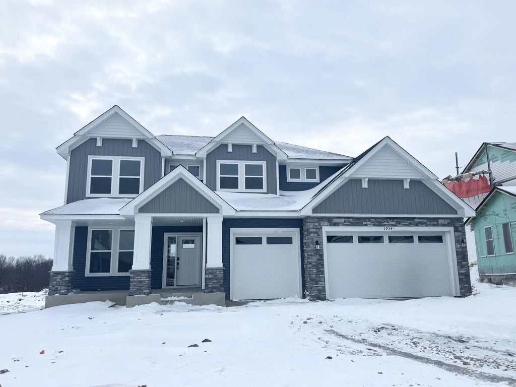 1934 Tamarack Road, Carver