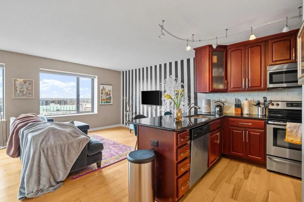 15 S 1st Street A1211, Minneapolis