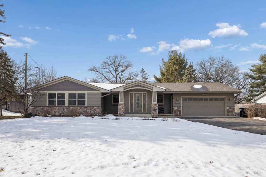 8456 Mississippi Boulevard Nw, Coon Rapids