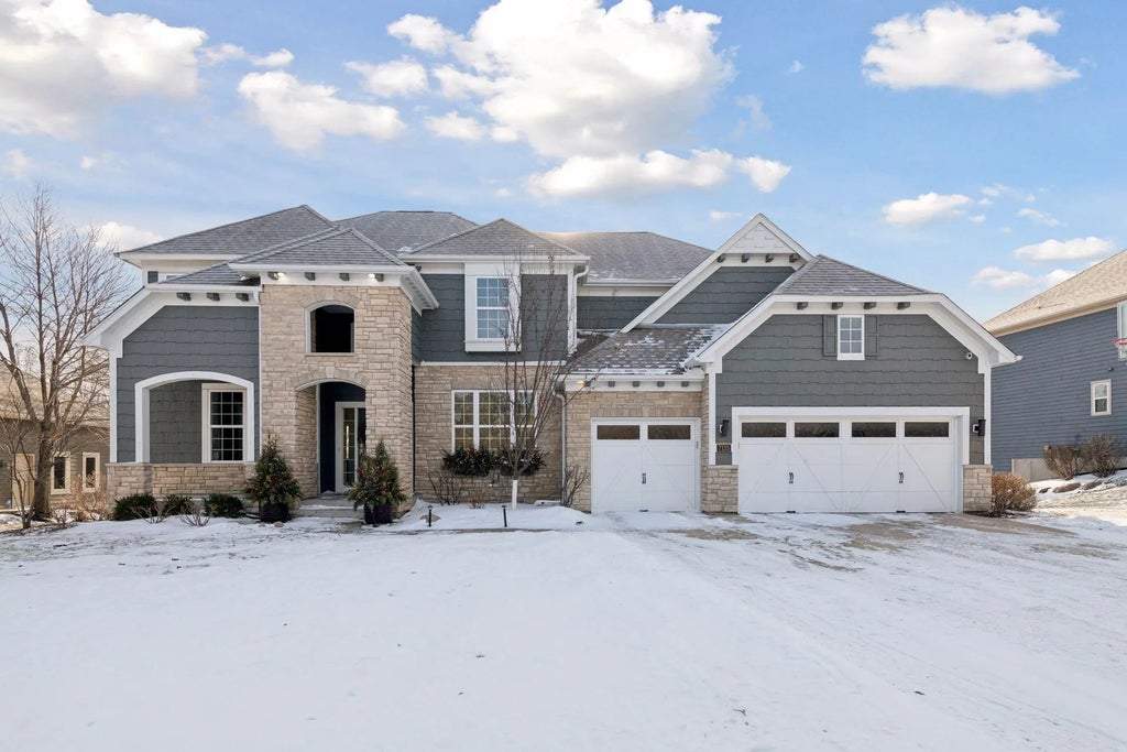 7135 Gunflint Trail, Chanhassen