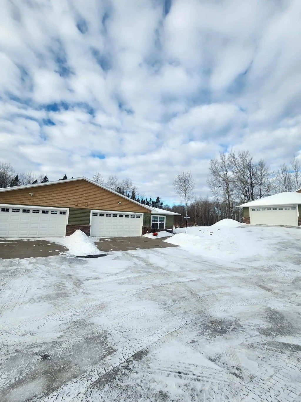 4235 Stebner Road, Hermantown