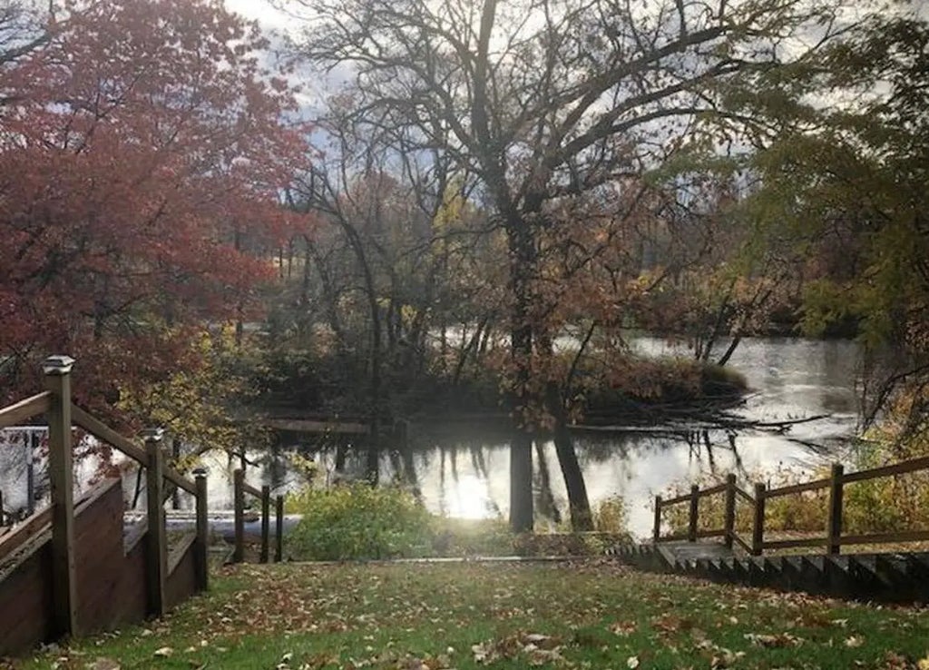 22509 Tulip Street Nw, St Francis