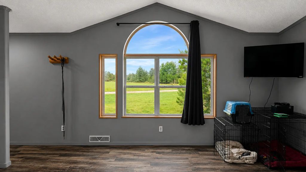 1686 Delta Street, Ogilvie
