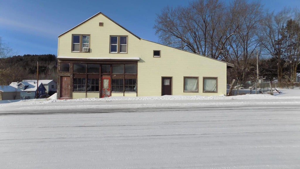 913 Gary Street, Calumet