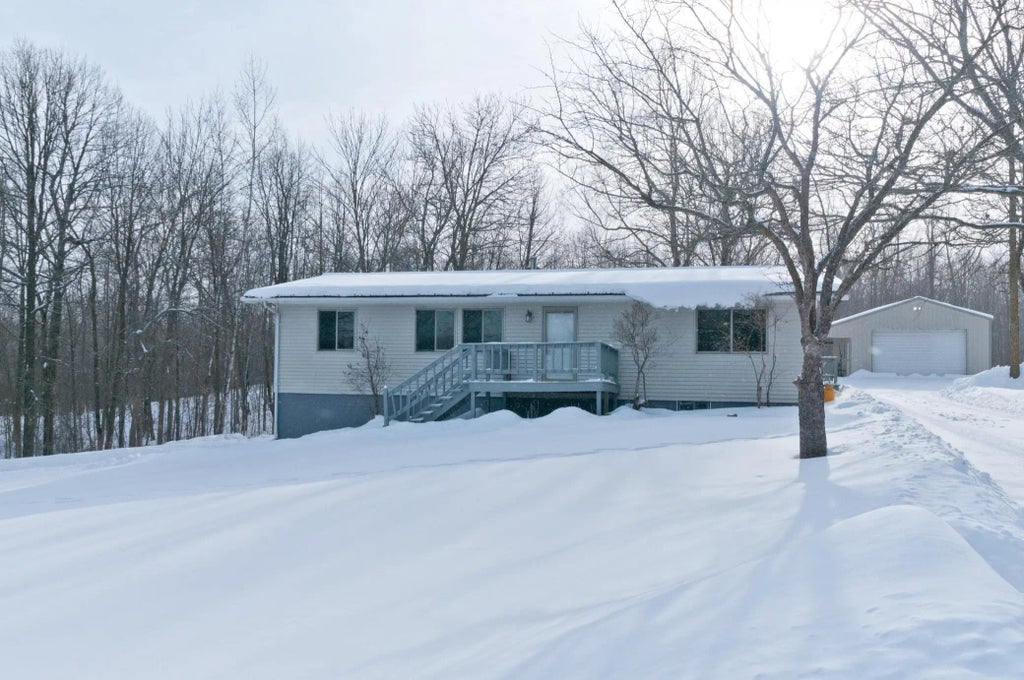 W1183 County Highway D, Birchwood