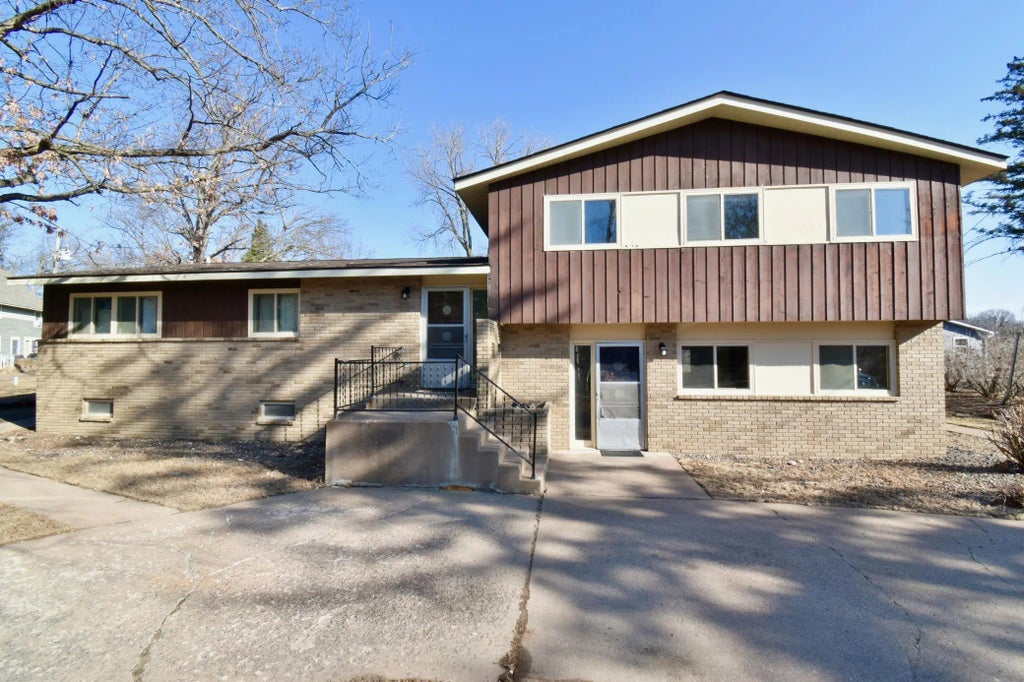 6933 232nd Avenue Ne, Stacy