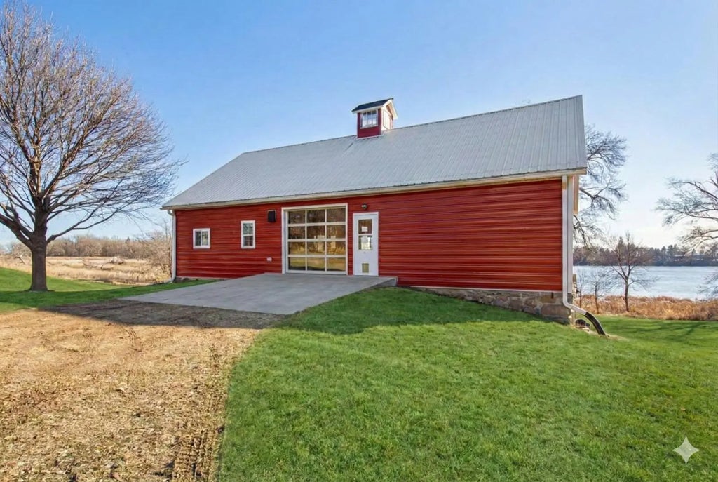 12141 Tripp Avenue, Fulda