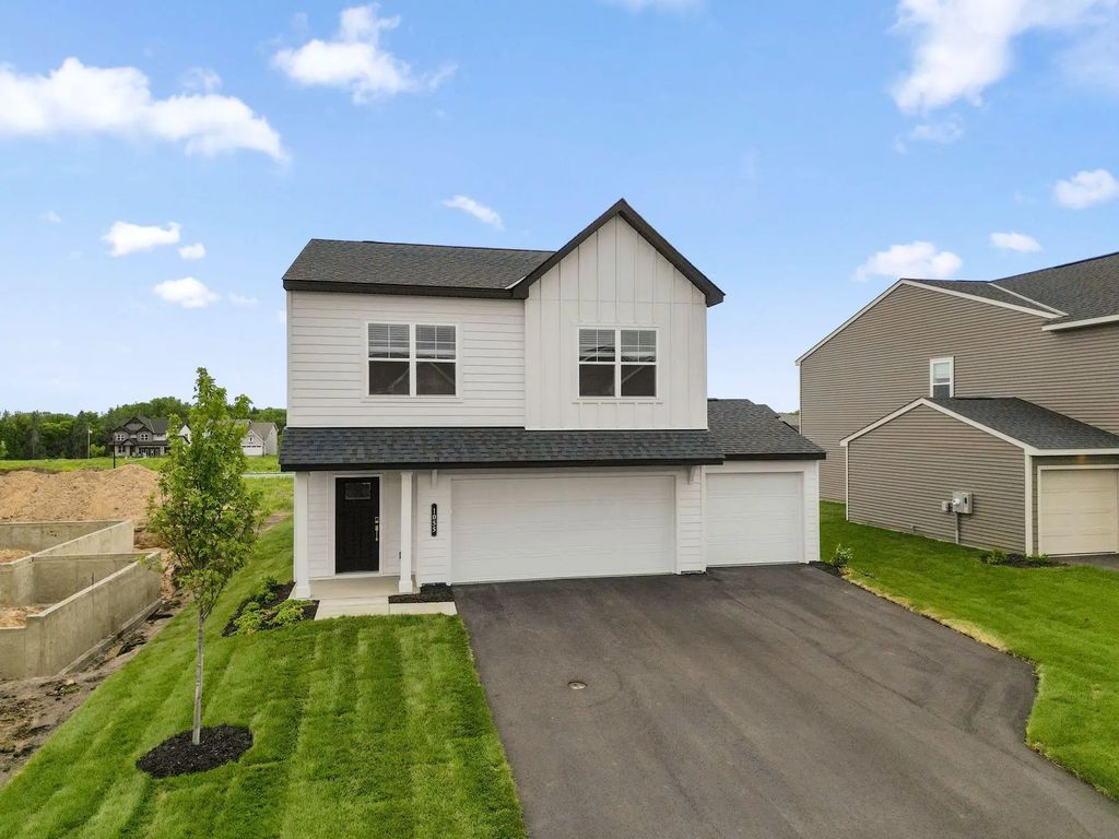 1055 Adamstown Drive, Rosemount