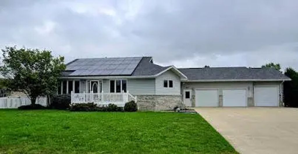 807 8th Street Sw, Pipestone