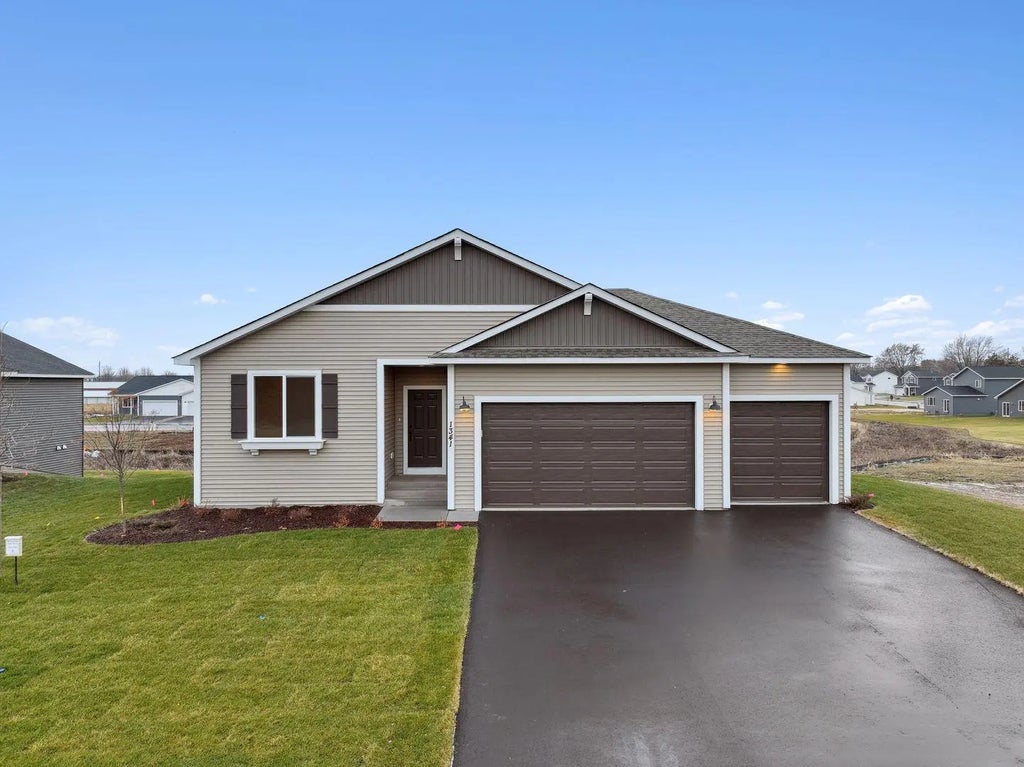 1339 Orchid Way, New Richmond