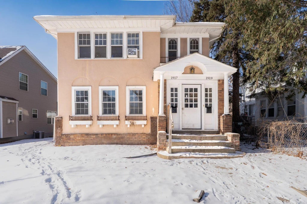1917 Newton Avenue N, Minneapolis