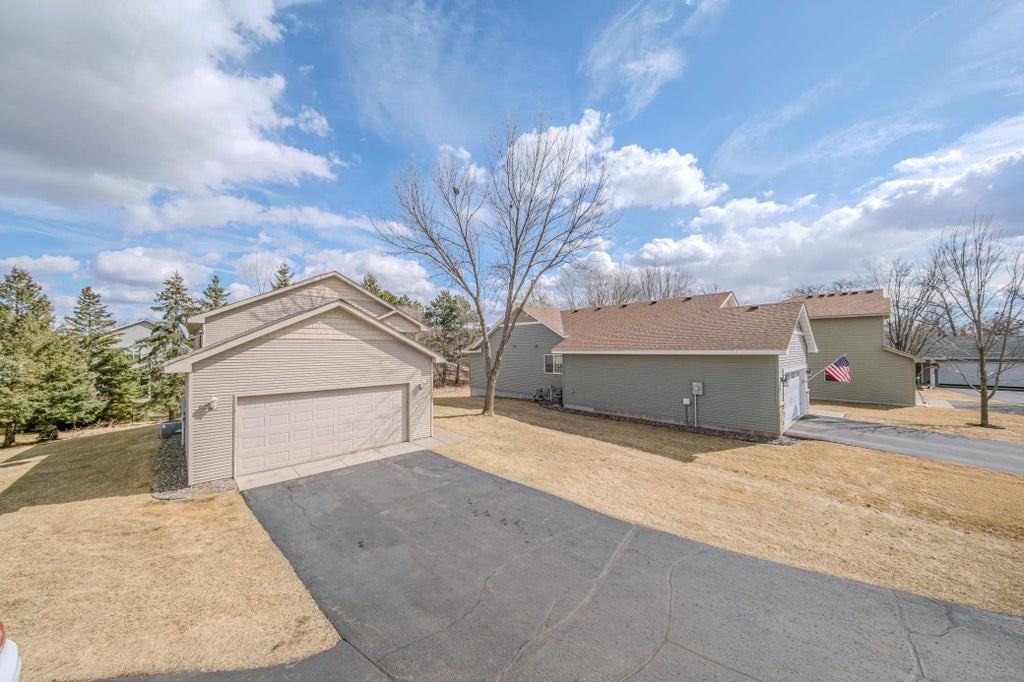 1002 Pleasant View Court Nw, Isanti