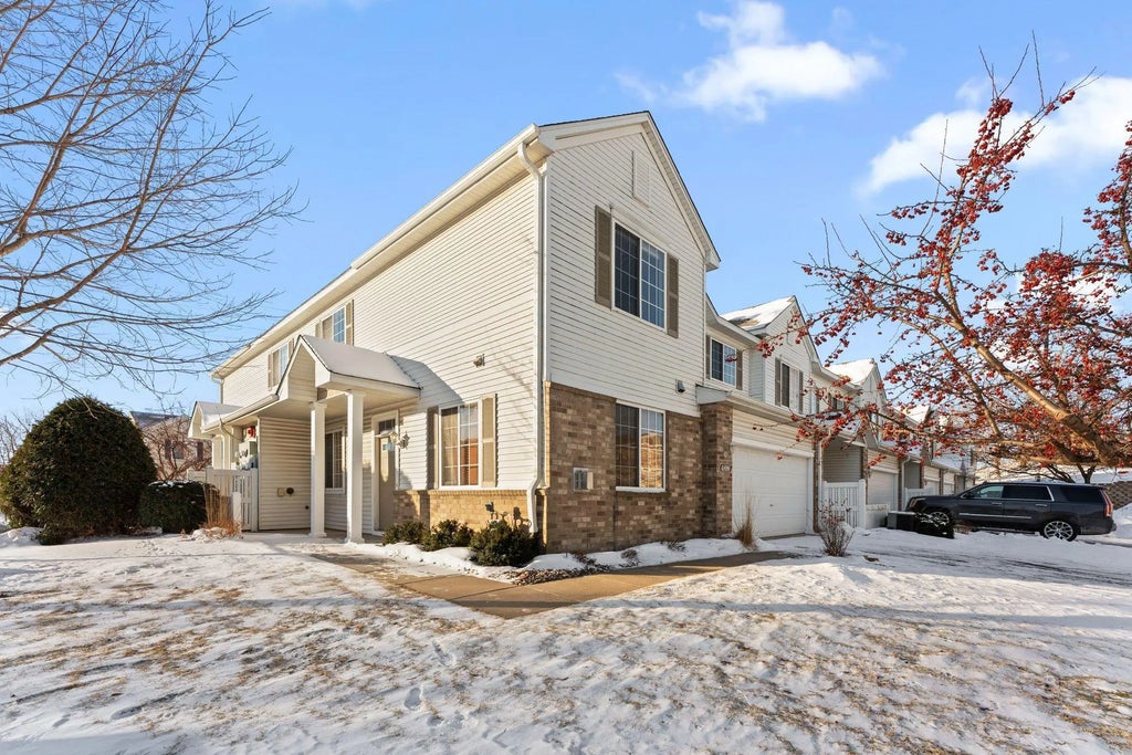 4899 Bisset Lane 7710, Inver Grove Heights