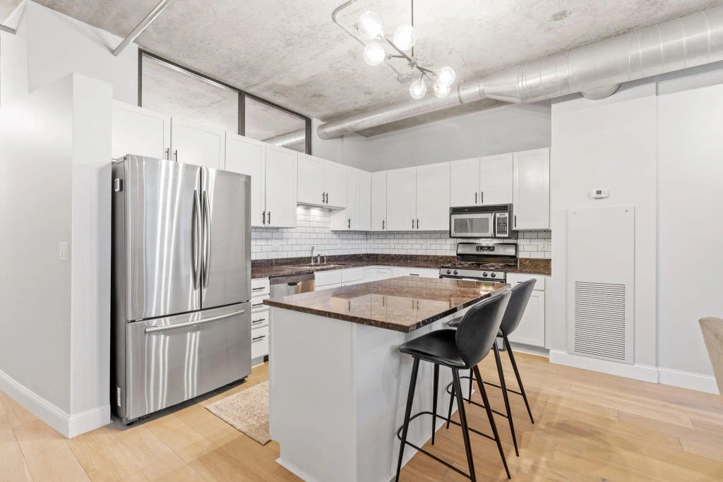 720 N 4th Street 213, Minneapolis