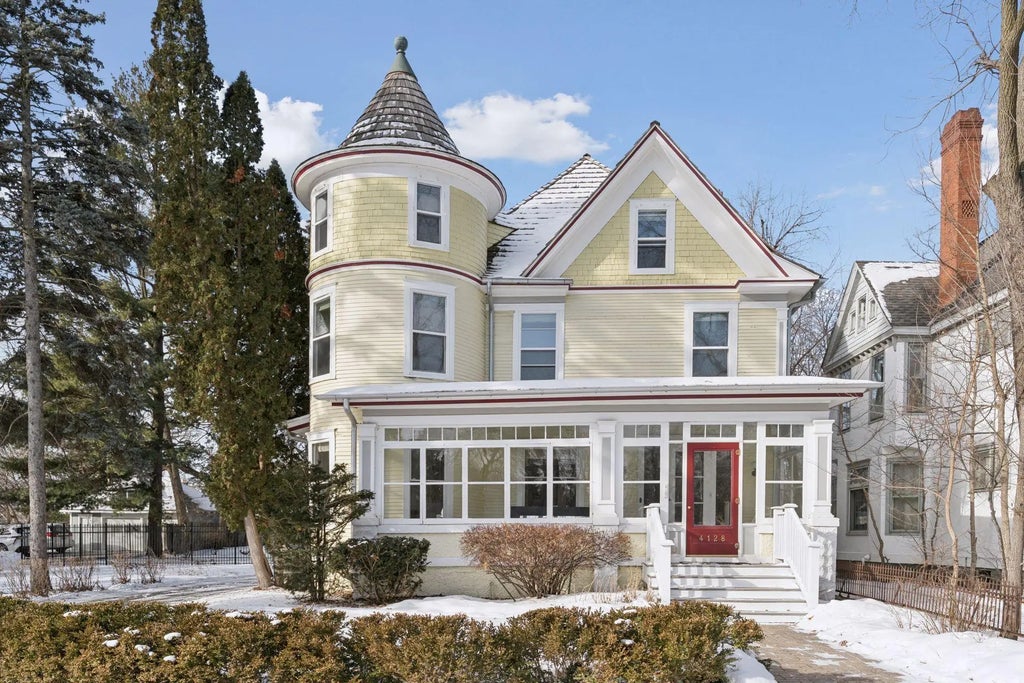 4128 Sheridan Avenue S, Minneapolis