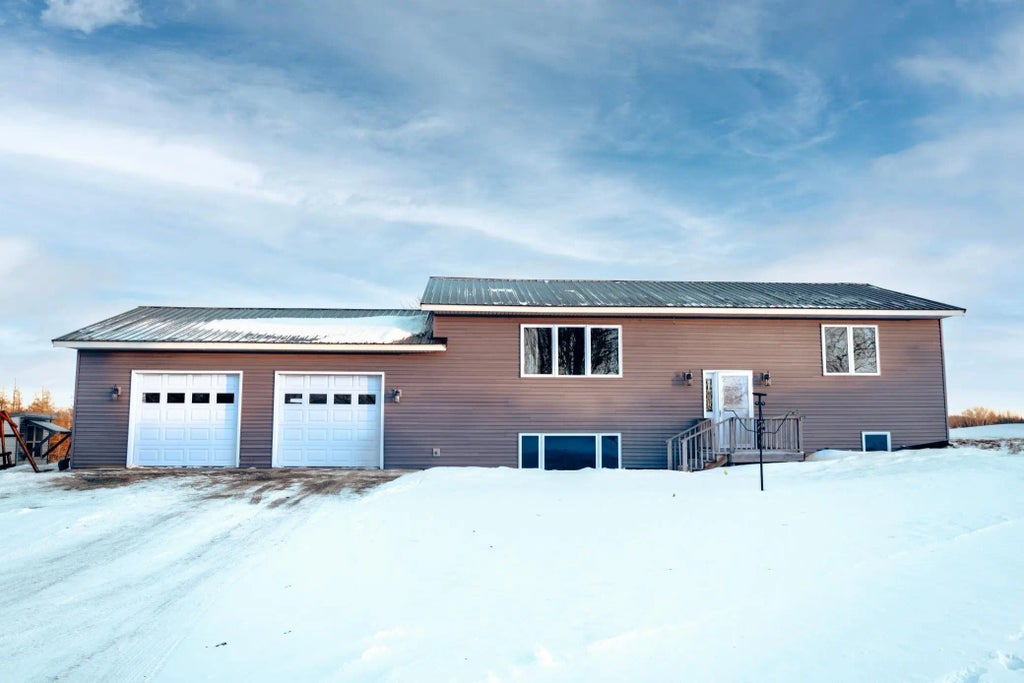 18385 County Road 3 Ne, Miltona