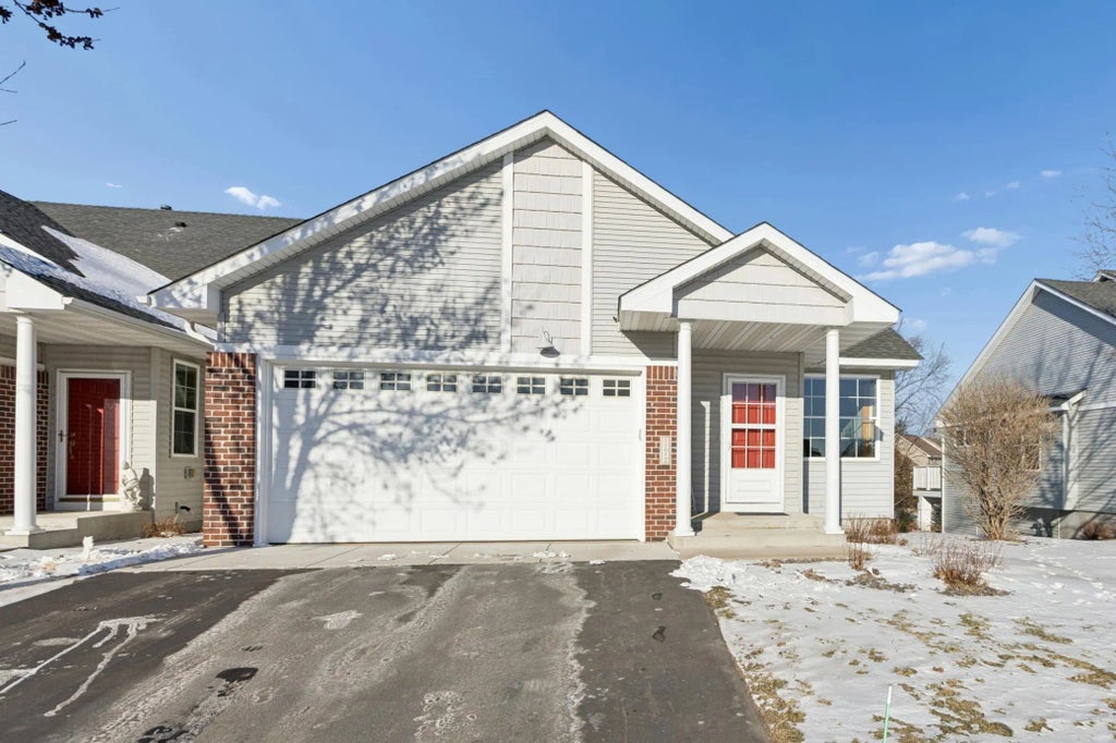 11052 16th Street Ne, St Michael