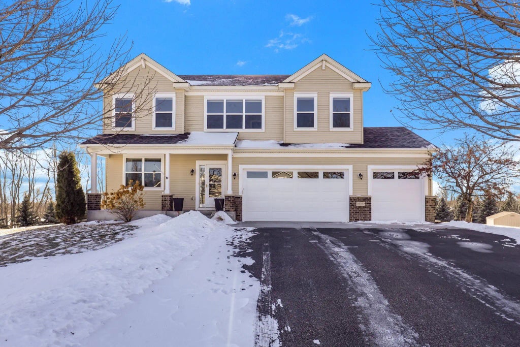 19727 Hazel Nut Court, Lakeville