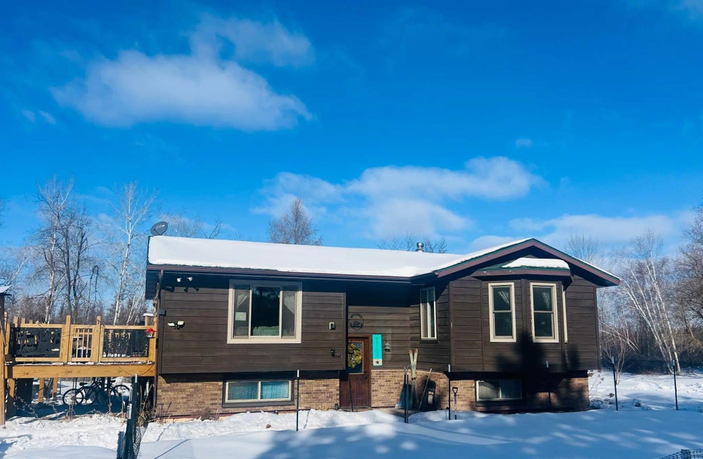 W8124 Cemetery Road, Ladysmith