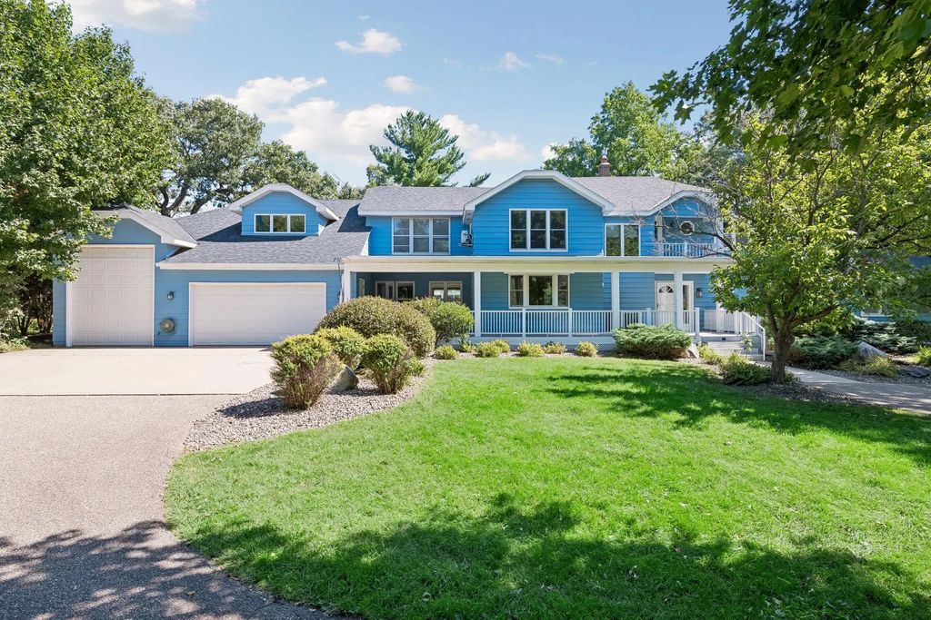 2600 W 102nd Street, Bloomington
