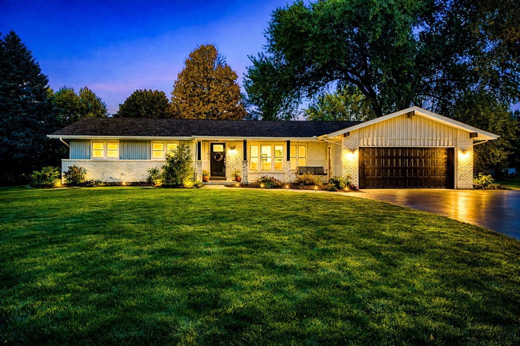 2430 Jewel Lane N, Plymouth