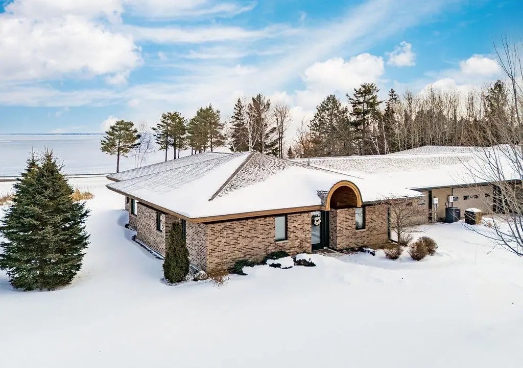 8353 Congdon Boulevard, Duluth