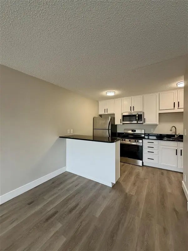 Photo of Listing #7014943