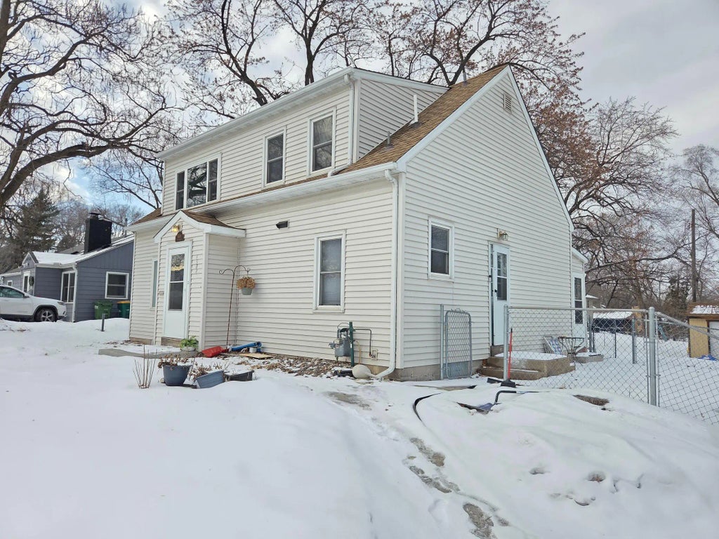 6508 47th Avenue N, Crystal