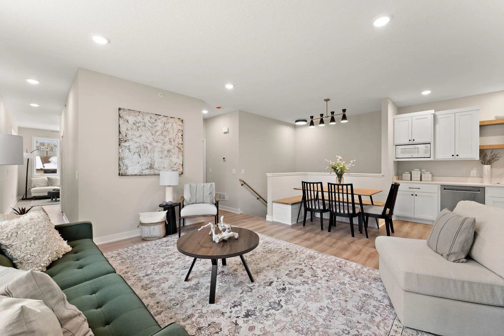 2450 County Road D W, Roseville