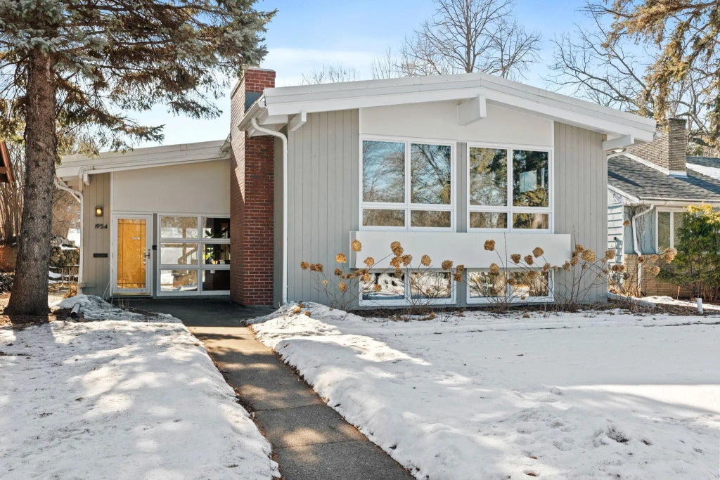 1954 Summit Avenue, Saint Paul