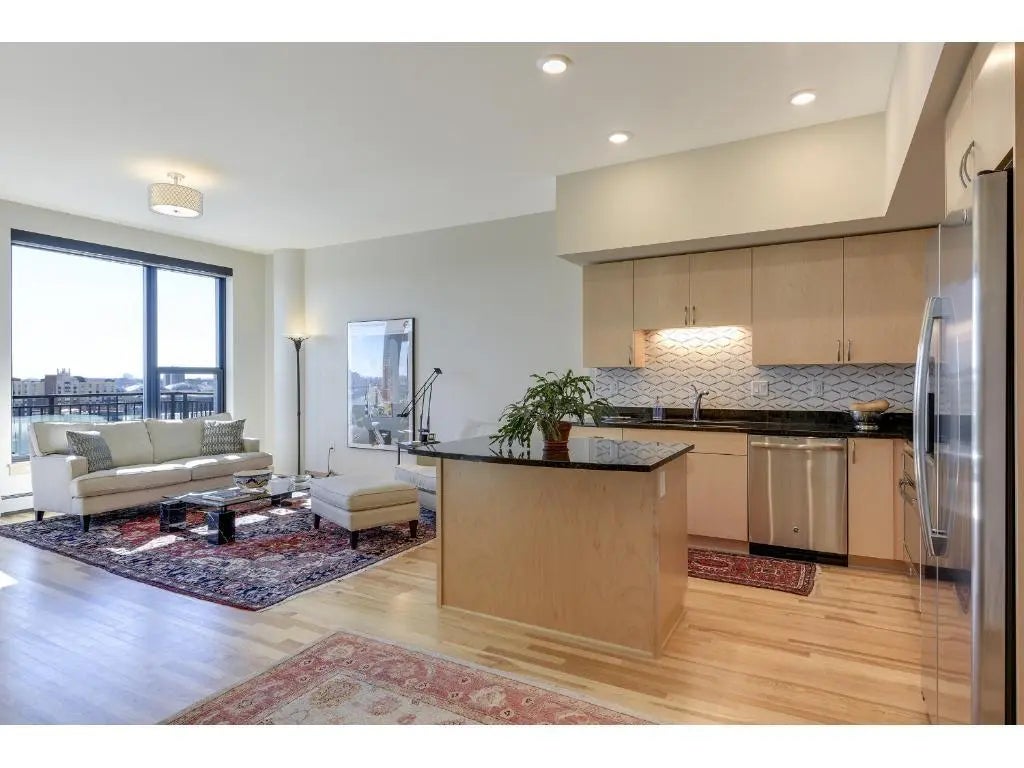740 Portland Avenue S 1204, Minneapolis