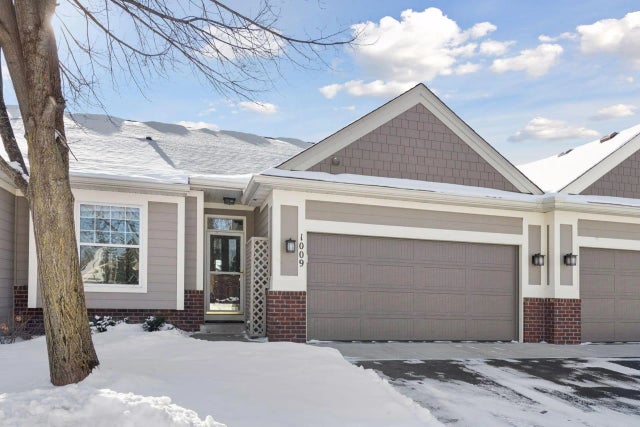 1009 Victoria Greens Boulevard, Victoria